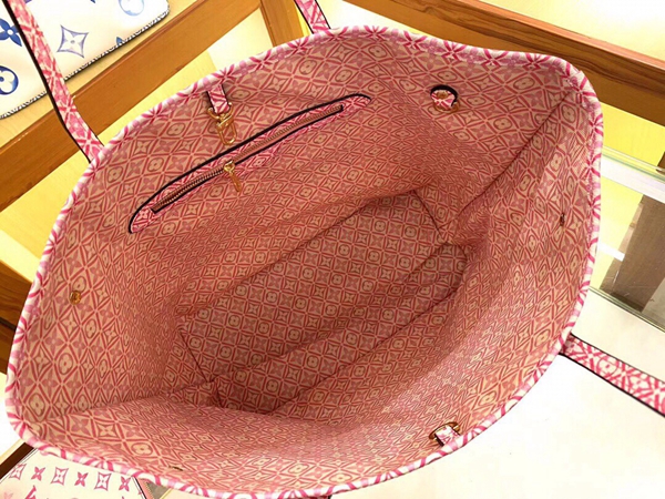 ルイヴィトンバッグ着用イメージ